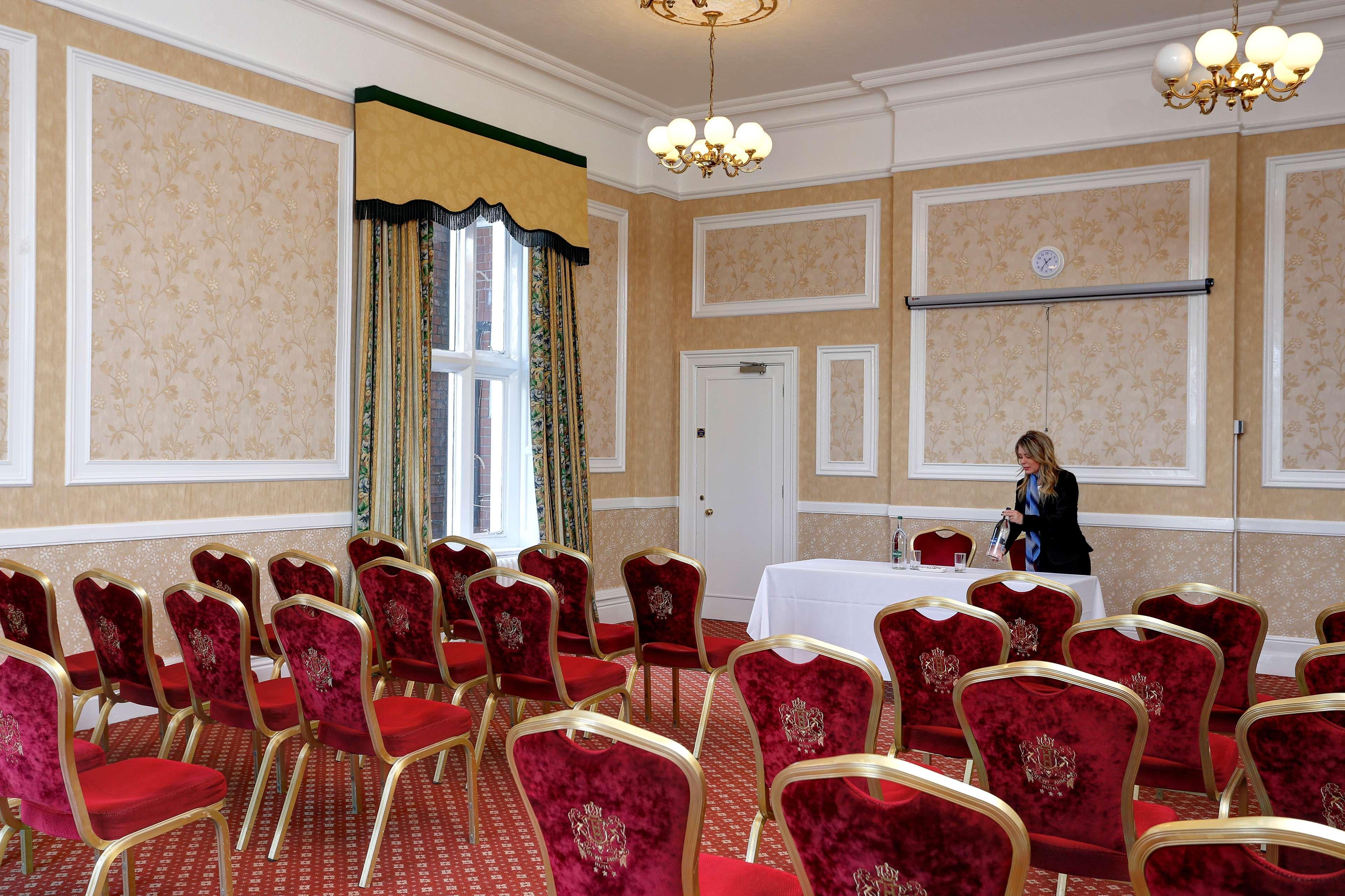 Crewe Arms Hotel Dış mekan fotoğraf